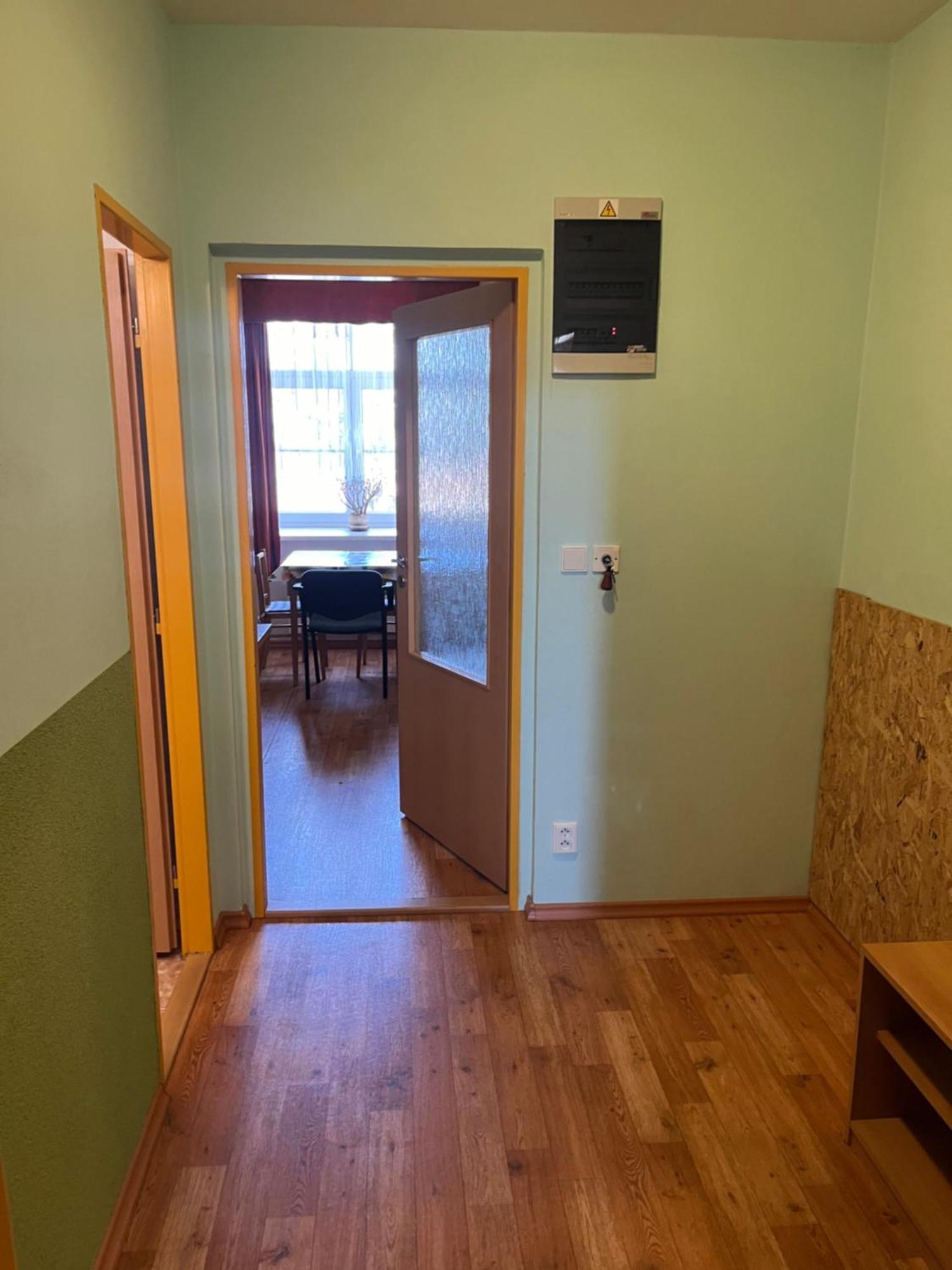 Apartmanovy Dum Obecna Skola Svetlik Екстериор снимка